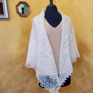 Vintage scarf/shawl